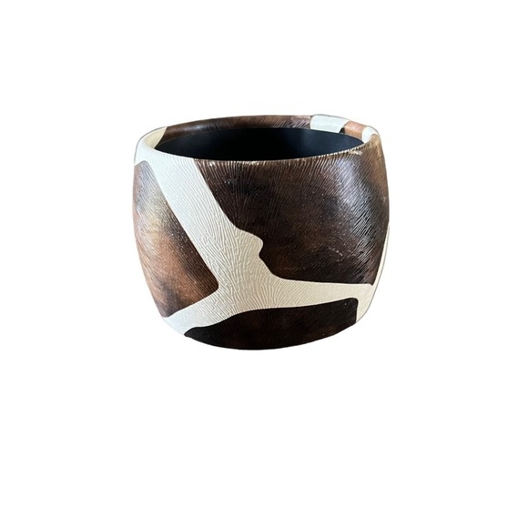 Women’s Wide Cream Brown Textured
Tribal Bangle Bracelet - Picture 2 of 5